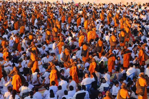 ภาพ No.32728:โครงการธรรมยาตรา เส้นทางพระผู้ปราบมาร ปีที่ 6 ณ อนุสรณ์สถานบางปลา