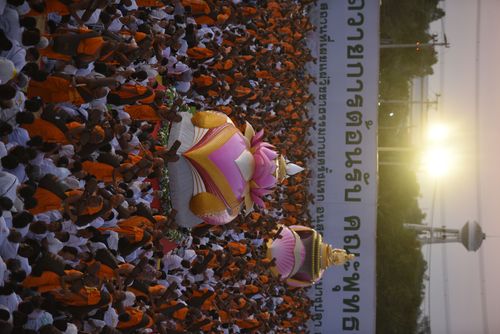 ภาพ No.32642:โครงการธรรมยาตรา เส้นทางพระผู้ปราบมาร ปีที่ 6 ณ อนุสรณ์สถานบางปลา