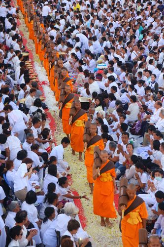 ภาพ No.32736:โครงการธรรมยาตรา เส้นทางพระผู้ปราบมาร ปีที่ 6 ณ อนุสรณ์สถานบางปลา