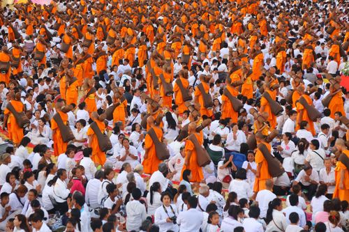 ภาพ No.32734:โครงการธรรมยาตรา เส้นทางพระผู้ปราบมาร ปีที่ 6 ณ อนุสรณ์สถานบางปลา