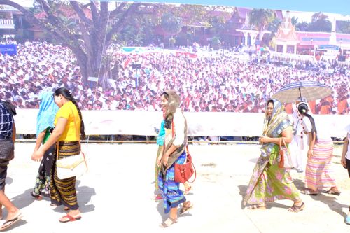 ภาพ No.32679:โครงการธรรมยาตรา เส้นทางพระผู้ปราบมาร ปีที่ 6 ณ อนุสรณ์สถานบางปลา