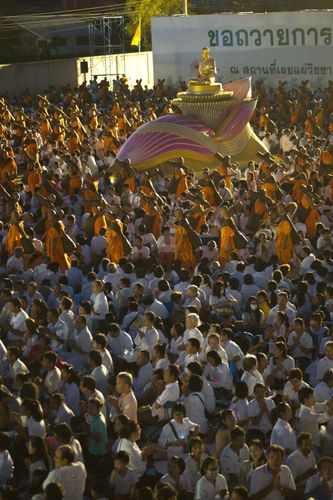 ภาพ No.32774:โครงการธรรมยาตรา เส้นทางพระผู้ปราบมาร ปีที่ 6 ณ อนุสรณ์สถานบางปลา