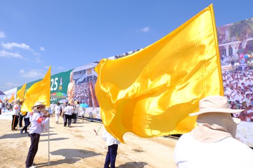 ภาพ No.32694:โครงการธรรมยาตรา เส้นทางพระผู้ปราบมาร ปีที่ 6 ณ อนุสรณ์สถานบางปลา