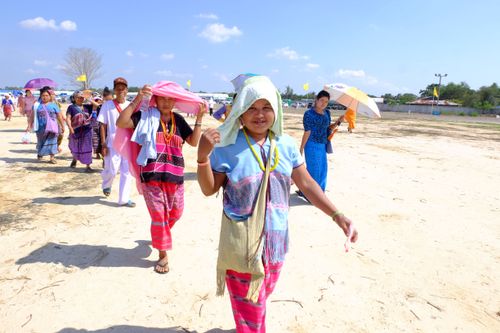 ภาพ No.32693:โครงการธรรมยาตรา เส้นทางพระผู้ปราบมาร ปีที่ 6 ณ อนุสรณ์สถานบางปลา