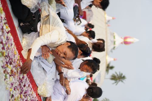 ภาพ No.32867:โครงการธรรมยาตรา เส้นทางพระผู้ปราบมาร ปีที่ 6 ณ อนุสรณ์สถานคลองบางนางแท่น