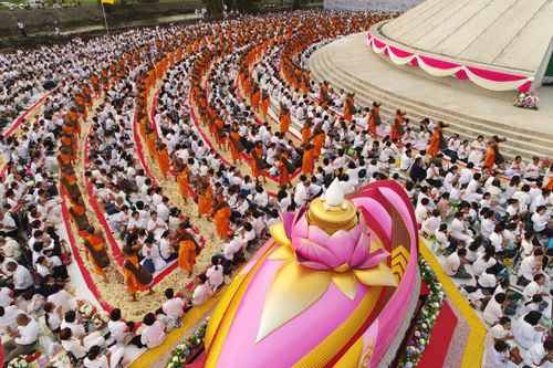 ภาพ No.32976:โครงการธรรมยาตรา เส้นทางพระผู้ปราบมาร ปีที่ 6 ณ อนุสรณ์สถานคลองบางนางแท่น