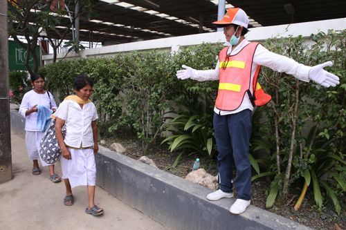 ภาพ No.32821:โครงการธรรมยาตรา เส้นทางพระผู้ปราบมาร ปีที่ 6 ณ อนุสรณ์สถานคลองบางนางแท่น