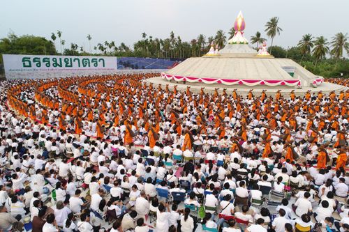 ภาพ No.32979:โครงการธรรมยาตรา เส้นทางพระผู้ปราบมาร ปีที่ 6 ณ อนุสรณ์สถานคลองบางนางแท่น