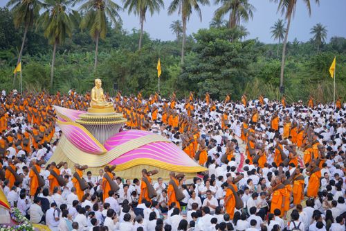 ภาพ No.33028:โครงการธรรมยาตรา เส้นทางพระผู้ปราบมาร ปีที่ 6 ณ อนุสรณ์สถานคลองบางนางแท่น