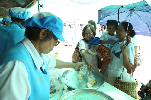 ภาพ No.32829:โครงการธรรมยาตรา เส้นทางพระผู้ปราบมาร ปีที่ 6 ณ อนุสรณ์สถานคลองบางนางแท่น