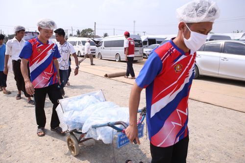 ภาพ No.32825:โครงการธรรมยาตรา เส้นทางพระผู้ปราบมาร ปีที่ 6 ณ อนุสรณ์สถานคลองบางนางแท่น