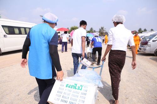 ภาพ No.32828:โครงการธรรมยาตรา เส้นทางพระผู้ปราบมาร ปีที่ 6 ณ อนุสรณ์สถานคลองบางนางแท่น