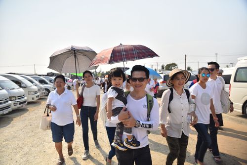 ภาพ No.32913:โครงการธรรมยาตรา เส้นทางพระผู้ปราบมาร ปีที่ 6 ณ อนุสรณ์สถานคลองบางนางแท่น