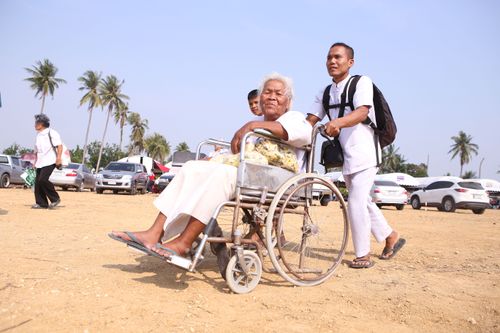 ภาพ No.32830:โครงการธรรมยาตรา เส้นทางพระผู้ปราบมาร ปีที่ 6 ณ อนุสรณ์สถานคลองบางนางแท่น