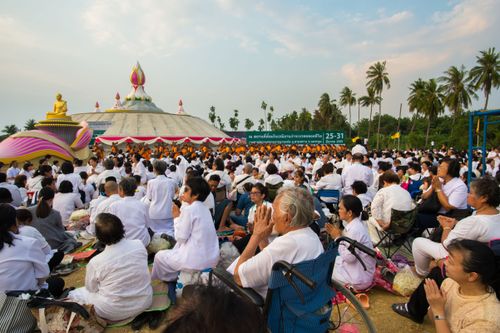 ภาพ No.32890:โครงการธรรมยาตรา เส้นทางพระผู้ปราบมาร ปีที่ 6 ณ อนุสรณ์สถานคลองบางนางแท่น