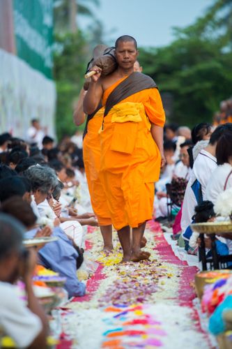 ภาพ No.32889:โครงการธรรมยาตรา เส้นทางพระผู้ปราบมาร ปีที่ 6 ณ อนุสรณ์สถานคลองบางนางแท่น