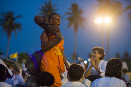 ภาพ No.32894:โครงการธรรมยาตรา เส้นทางพระผู้ปราบมาร ปีที่ 6 ณ อนุสรณ์สถานคลองบางนางแท่น