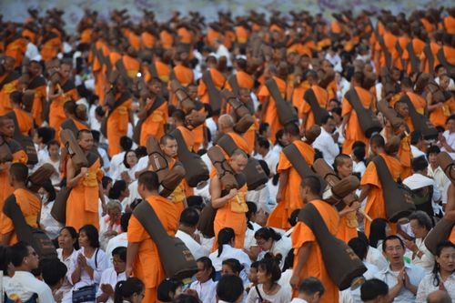 ภาพ No.33021:โครงการธรรมยาตรา เส้นทางพระผู้ปราบมาร ปีที่ 6 ณ อนุสรณ์สถานคลองบางนางแท่น