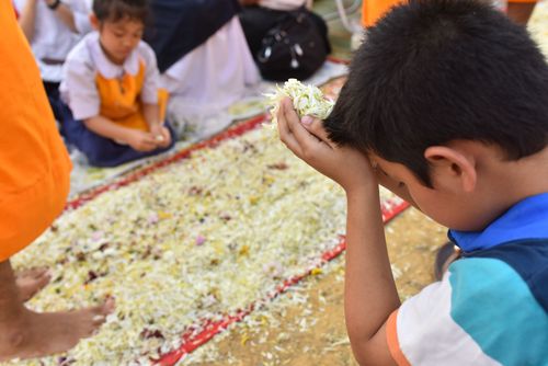 ภาพ No.32931:โครงการธรรมยาตรา เส้นทางพระผู้ปราบมาร ปีที่ 6 ณ อนุสรณ์สถานคลองบางนางแท่น