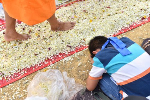 ภาพ No.32934:โครงการธรรมยาตรา เส้นทางพระผู้ปราบมาร ปีที่ 6 ณ อนุสรณ์สถานคลองบางนางแท่น