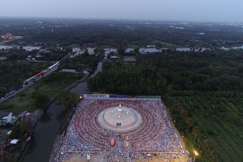 ภาพ No.32847:โครงการธรรมยาตรา เส้นทางพระผู้ปราบมาร ปีที่ 6 ณ อนุสรณ์สถานคลองบางนางแท่น