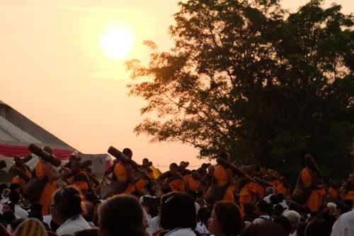 ภาพ No.32811:โครงการธรรมยาตรา เส้นทางพระผู้ปราบมาร ปีที่ 6 ณ อนุสรณ์สถานคลองบางนางแท่น