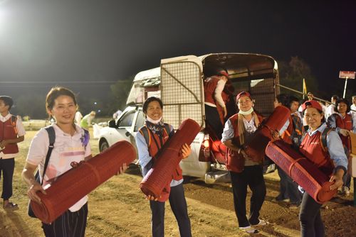 ภาพ No.32953:โครงการธรรมยาตรา เส้นทางพระผู้ปราบมาร ปีที่ 6 ณ อนุสรณ์สถานคลองบางนางแท่น