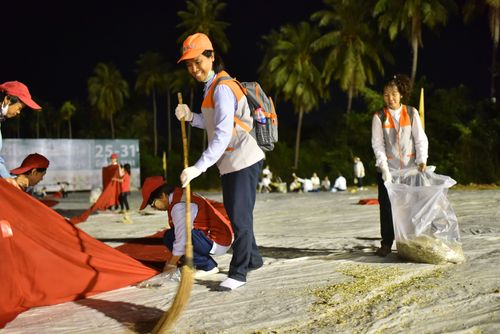 ภาพ No.32952:โครงการธรรมยาตรา เส้นทางพระผู้ปราบมาร ปีที่ 6 ณ อนุสรณ์สถานคลองบางนางแท่น