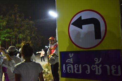 ภาพ No.32961:โครงการธรรมยาตรา เส้นทางพระผู้ปราบมาร ปีที่ 6 ณ อนุสรณ์สถานคลองบางนางแท่น