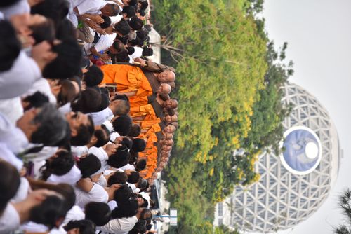 ภาพ No.33177:โครงการธรรมยาตรา เส้นทางพระผู้ปราบมาร ปีที่ 6 ณ วัดพระธรรมกาย