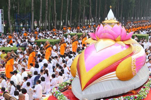 ภาพ No.33210:โครงการธรรมยาตรา เส้นทางพระผู้ปราบมาร ปีที่ 6 ณ วัดพระธรรมกาย