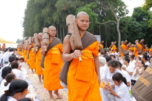 ภาพ No.33211:โครงการธรรมยาตรา เส้นทางพระผู้ปราบมาร ปีที่ 6 ณ วัดพระธรรมกาย