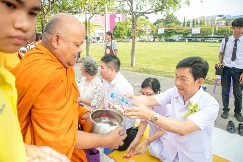 ภาพ No.30099:พิธีถวายสังฆทานแด่คณะสงฆ์ 323 วัด ใน 4 จังหวัดภาคใต้ ครั้งที่ 134