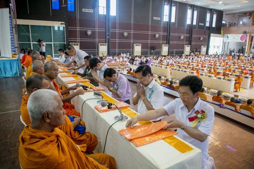 ภาพ No.30133:พิธีถวายสังฆทานแด่คณะสงฆ์ 323 วัด ใน 4 จังหวัดภาคใต้ ครั้งที่ 134