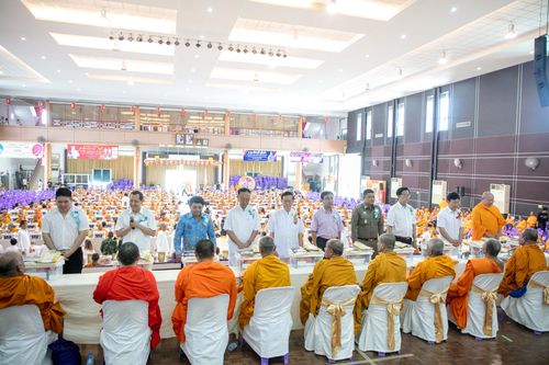 ภาพ No.30136:พิธีถวายสังฆทานแด่คณะสงฆ์ 323 วัด ใน 4 จังหวัดภาคใต้ ครั้งที่ 134