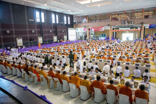 ภาพ No.30137:พิธีถวายสังฆทานแด่คณะสงฆ์ 323 วัด ใน 4 จังหวัดภาคใต้ ครั้งที่ 134