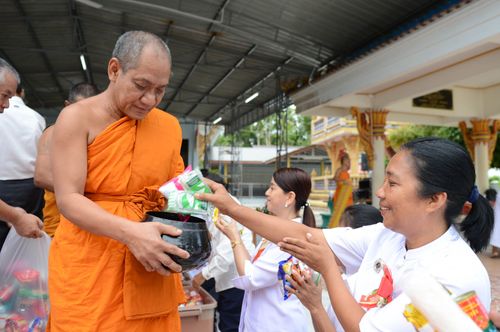 ภาพ No.30188:พิธีถวายสังฆทานแด่คณะสงฆ์ 323 วัด ใน 4 จังหวัดภาคใต้ ครั้งที่ 135