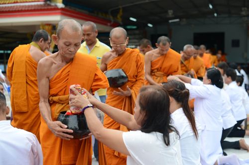 ภาพ No.30191:พิธีถวายสังฆทานแด่คณะสงฆ์ 323 วัด ใน 4 จังหวัดภาคใต้ ครั้งที่ 135