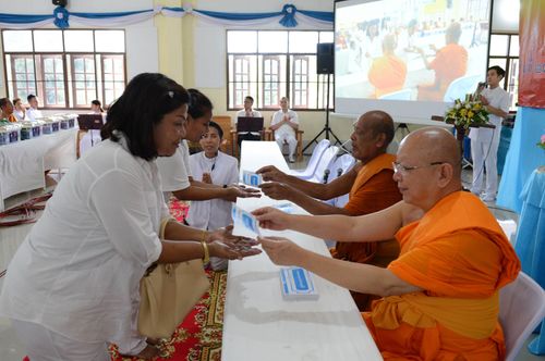 ภาพ No.30208:พิธีถวายสังฆทานแด่คณะสงฆ์ 323 วัด ใน 4 จังหวัดภาคใต้ ครั้งที่ 135