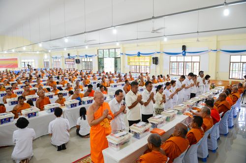 ภาพ No.30242:พิธีถวายสังฆทานแด่คณะสงฆ์ 323 วัด ใน 4 จังหวัดภาคใต้ ครั้งที่ 135