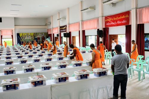 ภาพ No.30252:พิธีถวายสังฆทานแด่คณะสงฆ์ 323 วัด ใน 4 จังหวัดภาคใต้ ครั้งที่ 136