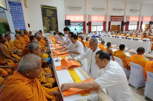 ภาพ No.30293:พิธีถวายสังฆทานแด่คณะสงฆ์ 323 วัด ใน 4 จังหวัดภาคใต้ ครั้งที่ 136