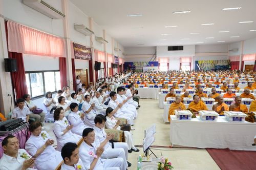 ภาพ No.30294:พิธีถวายสังฆทานแด่คณะสงฆ์ 323 วัด ใน 4 จังหวัดภาคใต้ ครั้งที่ 136