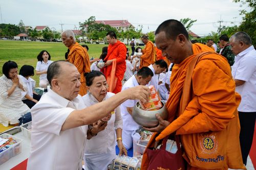 ภาพ No.30321:พิธีถวายสังฆทานแด่คณะสงฆ์ 323 วัด ใน 4 จังหวัดภาคใต้ ครั้งที่ 136