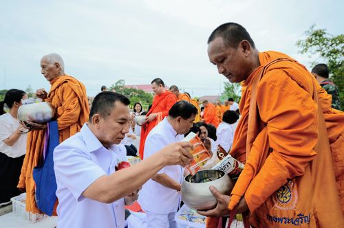 ภาพ No.30324:พิธีถวายสังฆทานแด่คณะสงฆ์ 323 วัด ใน 4 จังหวัดภาคใต้ ครั้งที่ 136