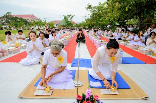 ภาพ No.30325:พิธีถวายสังฆทานแด่คณะสงฆ์ 323 วัด ใน 4 จังหวัดภาคใต้ ครั้งที่ 136