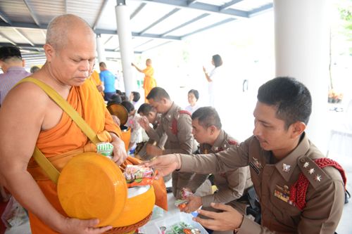 ภาพ No.30423:พิธีถวายสังฆทานแด่คณะสงฆ์ 323 วัด ใน 4 จังหวัดภาคใต้ ครั้งที่ 139