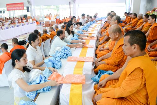 ภาพ No.30454:พิธีถวายสังฆทานแด่คณะสงฆ์ 323 วัด ใน 4 จังหวัดภาคใต้ ครั้งที่ 139