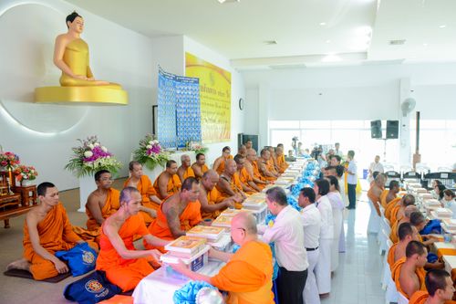 ภาพ No.30471:พิธีถวายสังฆทานแด่คณะสงฆ์ 323 วัด ใน 4 จังหวัดภาคใต้ ครั้งที่ 139