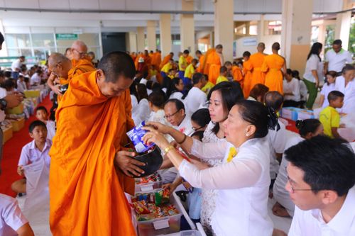 ภาพ No.30489:พิธีถวายสังฆทานแด่คณะสงฆ์ 323 วัด ใน 4 จังหวัดภาคใต้ ครั้งที่ 140